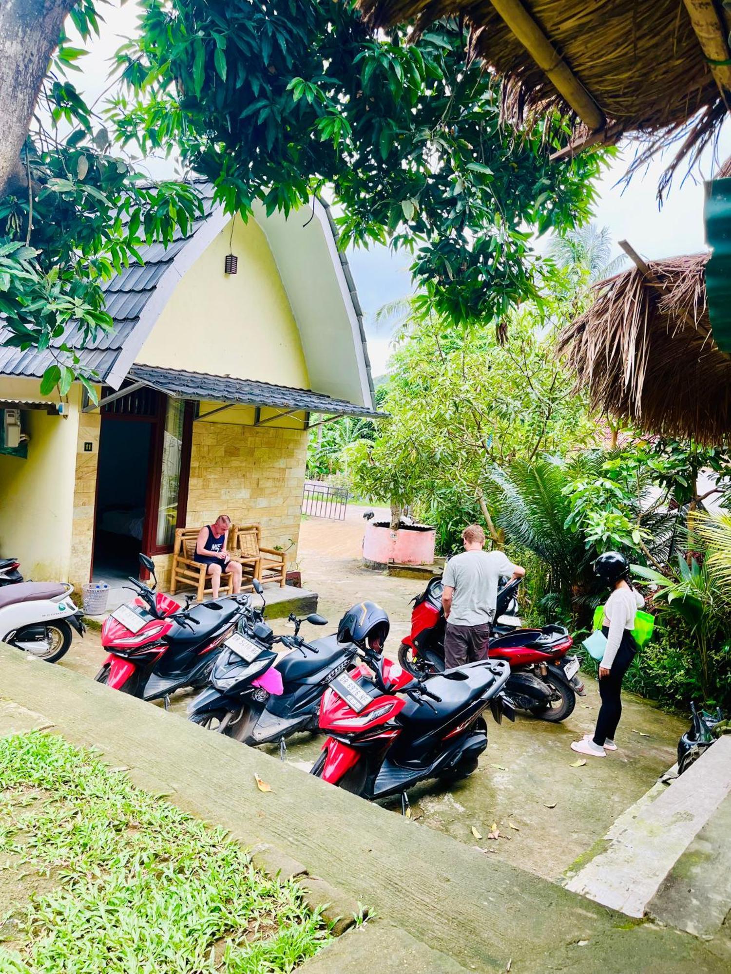 Roy Homestay Kuta Kuta  Bagian luar foto