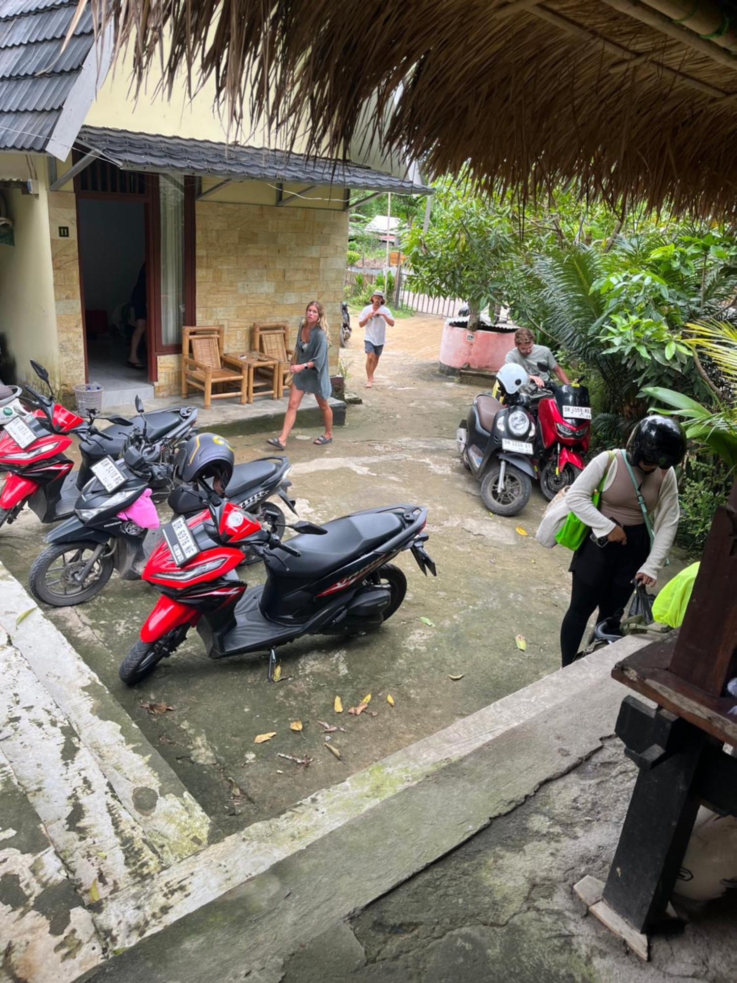 Roy Homestay Kuta Kuta  Bagian luar foto